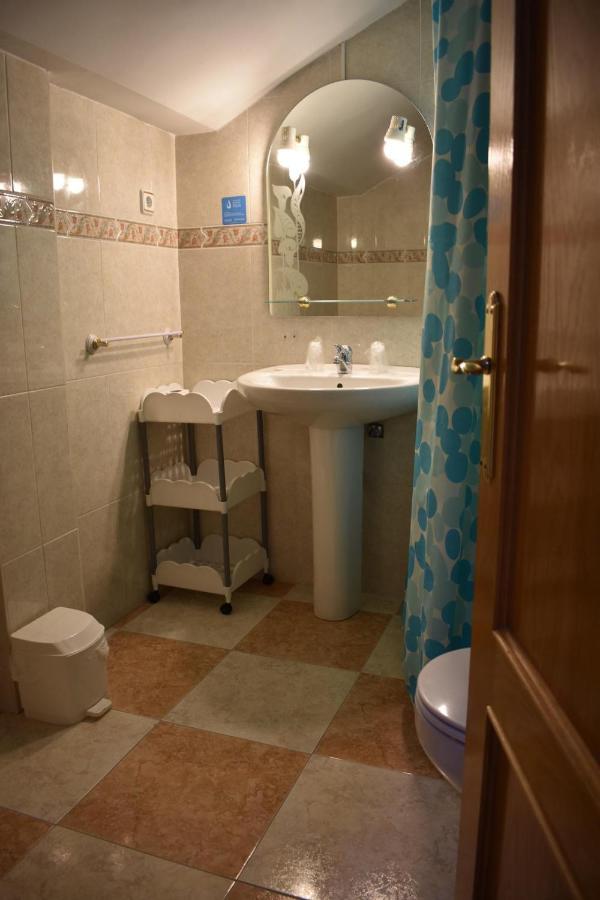 Hotel El Ancla Вильянуэва-де-ла-Каньяда Экстерьер фото