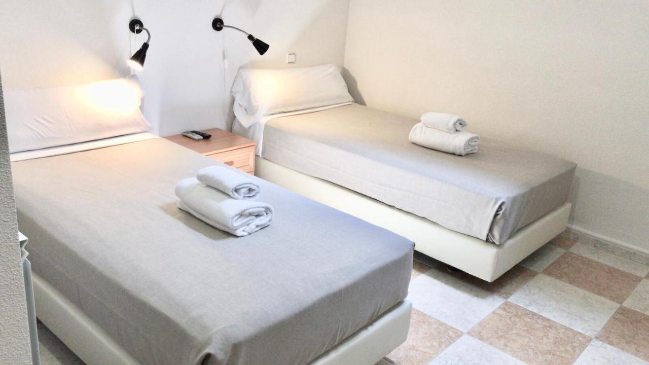 Hotel El Ancla Вильянуэва-де-ла-Каньяда Экстерьер фото